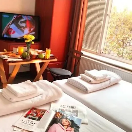 Double H アパート Požarevac